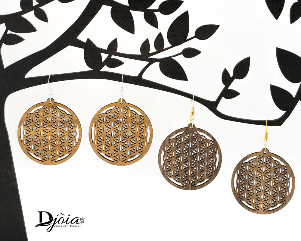 Boucles d'oreilles bois DHLaser Design Bambou et Noyer motif Fleur de vie, suspendues sur branche stylisée, style bohème chic