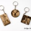 Porte clé photo personnalisé en bois rond carré rectangle DHLaser Design trois formes gravées sur fond blanc
